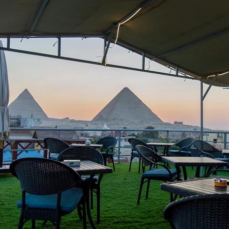 The Pyramids Gate Inn Kafret el-Gabal Extérieur photo
