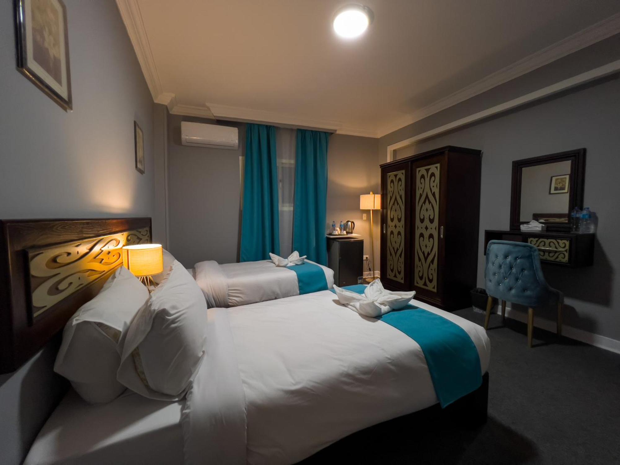 The Pyramids Gate Inn Kafret el-Gabal Extérieur photo