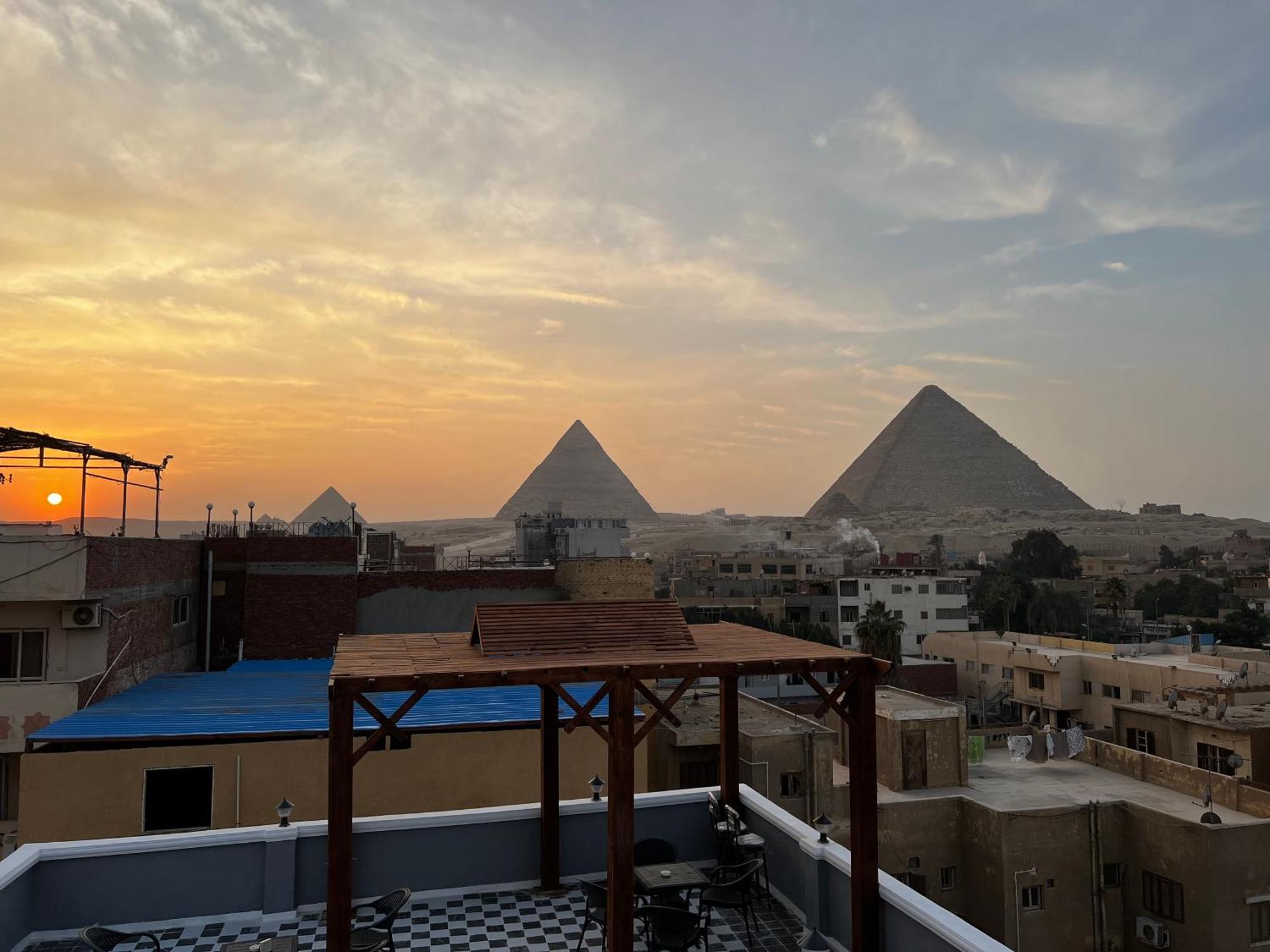 The Pyramids Gate Inn Kafret el-Gabal Extérieur photo